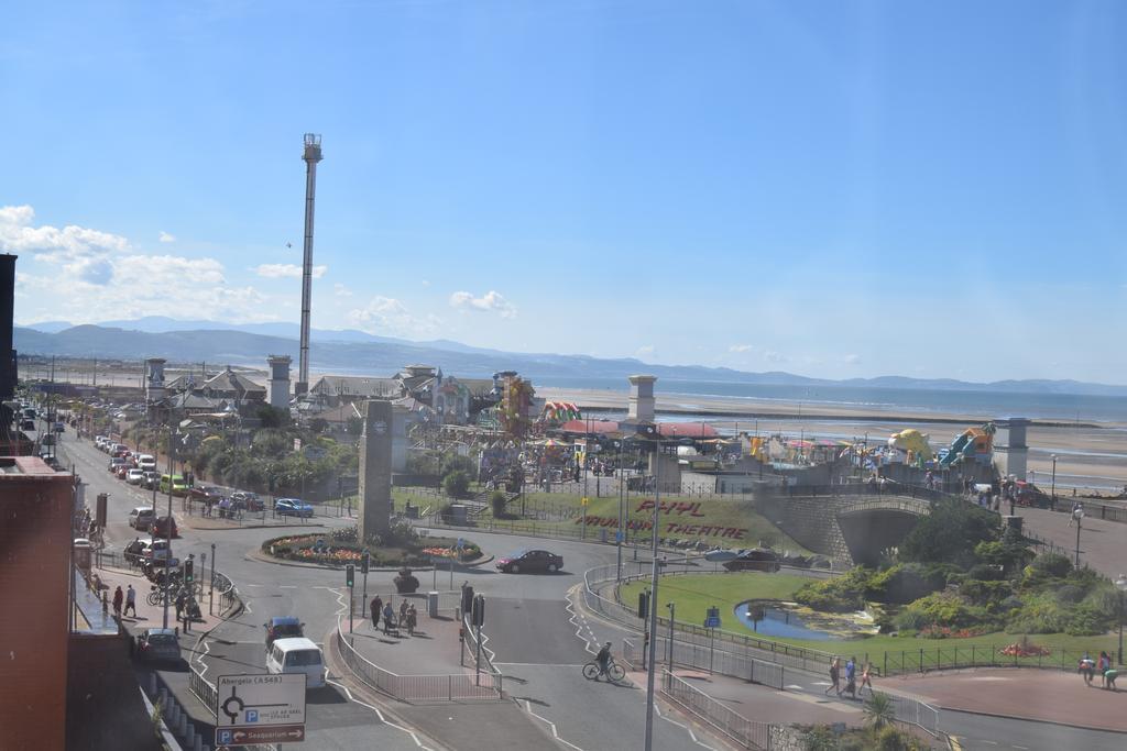Westminster Hotel Rhyl Exterior foto